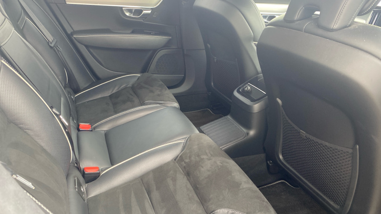 Volvo S90 2.0 T8 [390] Hybrid R DESIGN Pro 4dr AWD Gtron Saloon